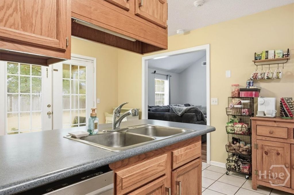 Image 11 of property listing at 807 Rosalie Court, Rincon, GA 31326