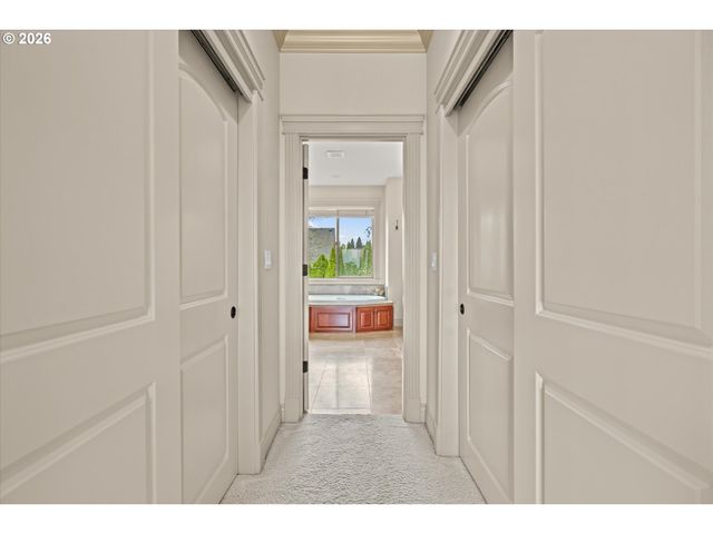 6147 QUAIL HOLLOW St Se, Salem, OR 97306