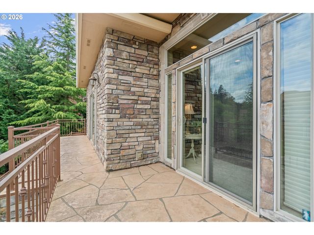 6147 QUAIL HOLLOW St Se, Salem, OR 97306