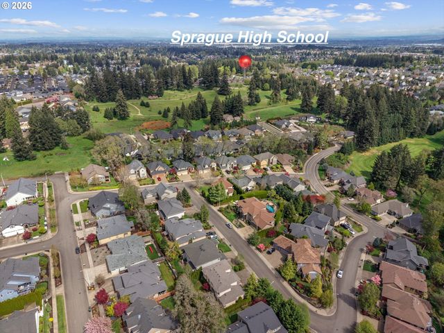 6147 QUAIL HOLLOW St Se, Salem, OR 97306