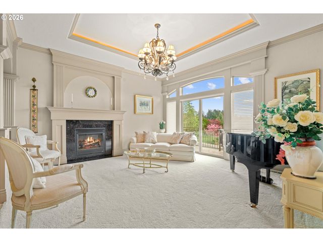 6147 QUAIL HOLLOW St Se, Salem, OR 97306