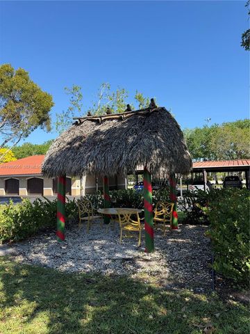 11650 SW 2nd St 16102, Pembroke Pines, FL 33025