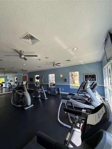 11650 SW 2nd St 16102, Pembroke Pines, FL 33025