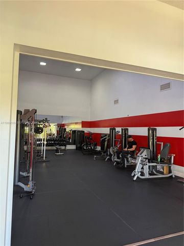 11650 SW 2nd St 16102, Pembroke Pines, FL 33025