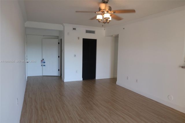 11650 SW 2nd St 16102, Pembroke Pines, FL 33025