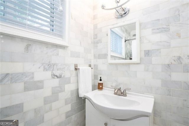 100 Biscayne Drive NW D1, Atlanta, GA 30309