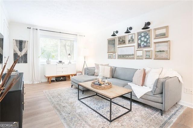 100 Biscayne Drive NW D1, Atlanta, GA 30309