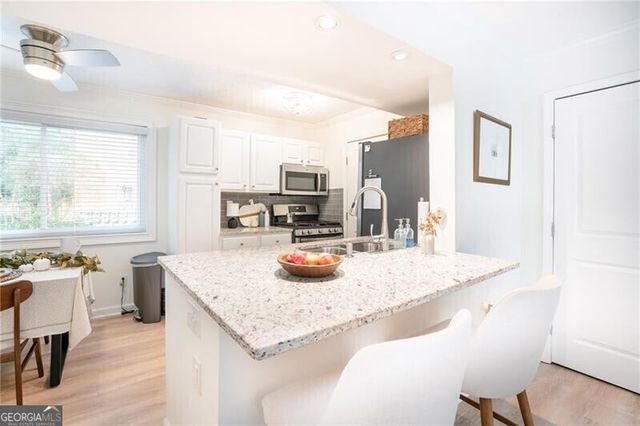 100 Biscayne Drive NW D1, Atlanta, GA 30309