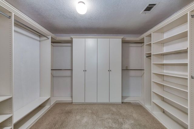 7238 N Ila, Fresno, CA 93711