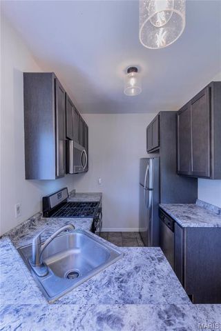 1528 N Church Street, Belleville, IL 62221