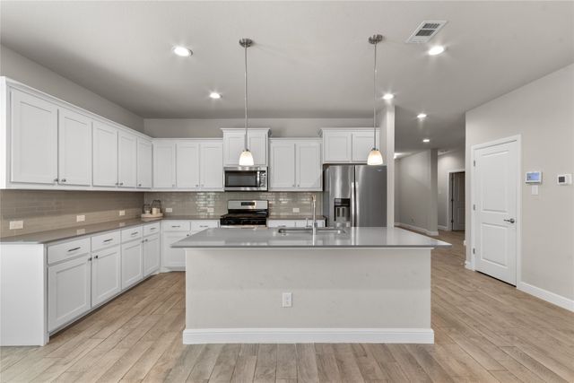 1045 Kirkham Way, Fort Worth, TX 76247