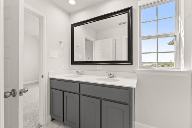 672 Sandiford, Mansfield, TX 76063