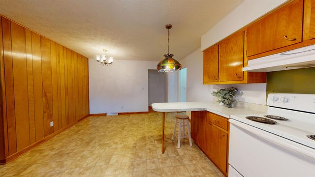 421 2nd Avenue, Chesapeake, OH 45619