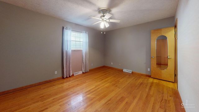 421 2nd Avenue, Chesapeake, OH 45619