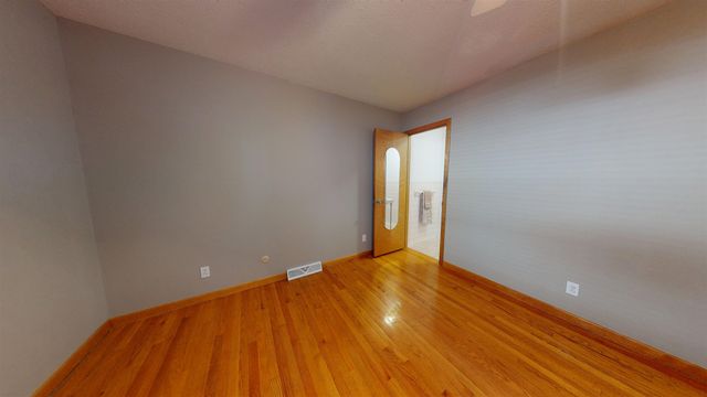 421 2nd Avenue, Chesapeake, OH 45619