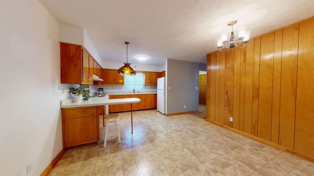 421 2nd Avenue, Chesapeake, OH 45619