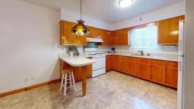 421 2nd Avenue, Chesapeake, OH 45619