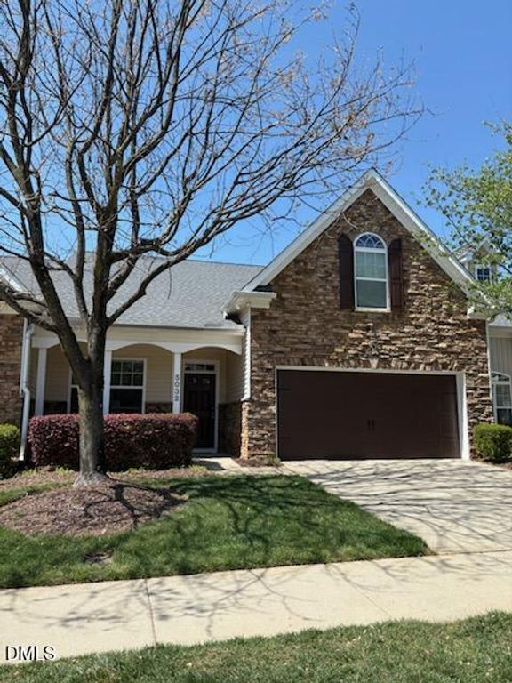 5032 Homeplace Drive, Apex, NC 27539