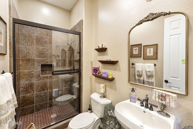 3821 E Patrick Lane, Phoenix, AZ 85050