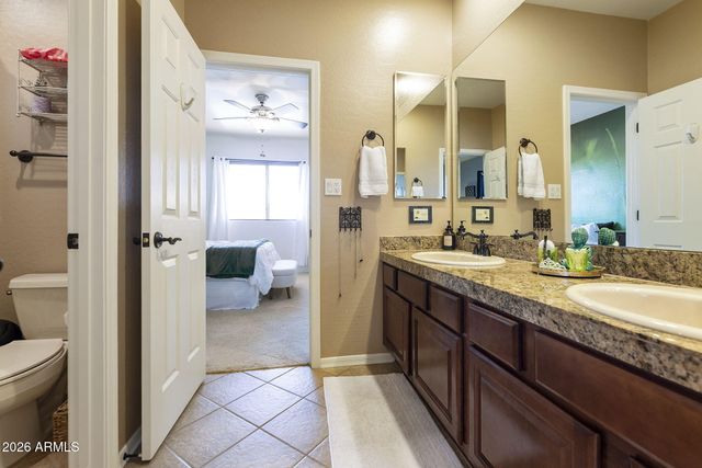 3821 E Patrick Lane, Phoenix, AZ 85050