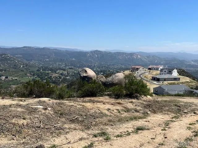 2563 WOODLAND HEIGHTS GLEN, Escondido, CA 92026