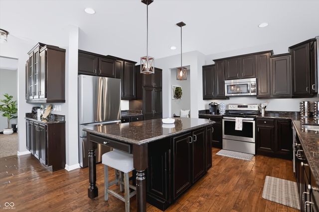 3222 Cherokee Circle, Bargersville, IN 46106