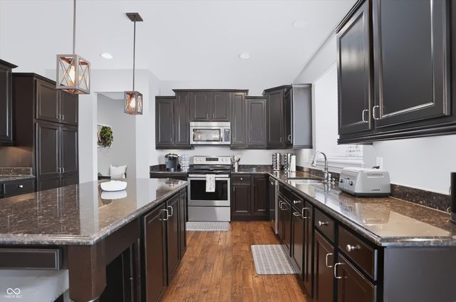 3222 Cherokee Circle, Bargersville, IN 46106