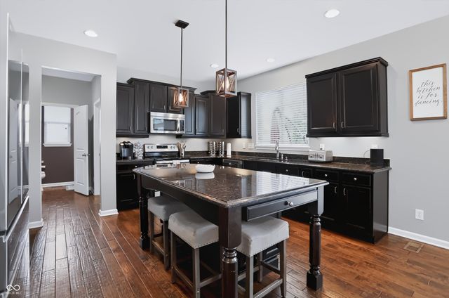 3222 Cherokee Circle, Bargersville, IN 46106