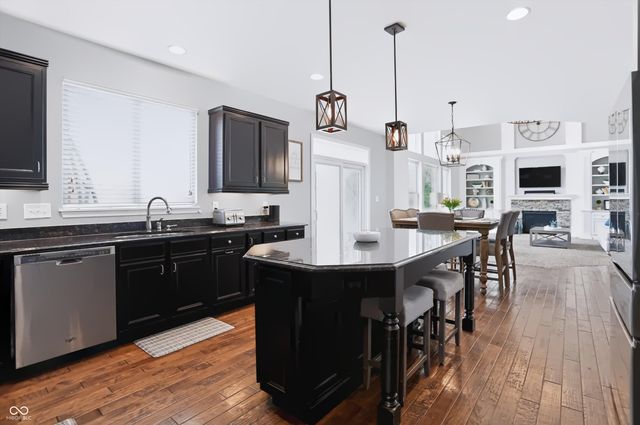3222 Cherokee Circle, Bargersville, IN 46106