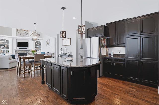 3222 Cherokee Circle, Bargersville, IN 46106