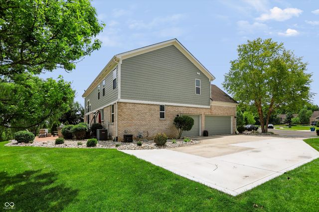3222 Cherokee Circle, Bargersville, IN 46106