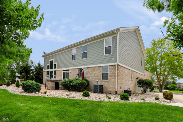 3222 Cherokee Circle, Bargersville, IN 46106