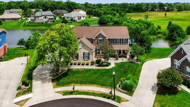 3222 Cherokee Circle, Bargersville, IN 46106