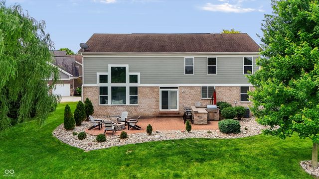 3222 Cherokee Circle, Bargersville, IN 46106