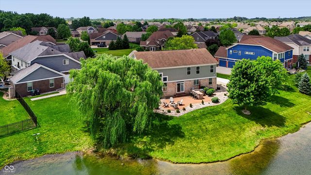 3222 Cherokee Circle, Bargersville, IN 46106