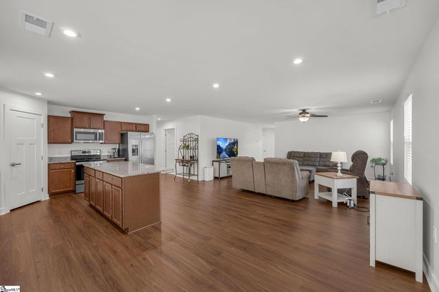 664 Hardwood Drive, Boiling Springs, SC 29316