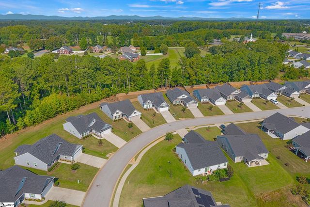 664 Hardwood Drive, Boiling Springs, SC 29316
