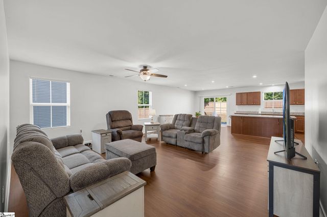 664 Hardwood Drive, Boiling Springs, SC 29316