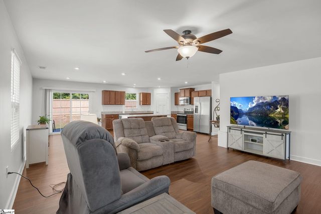 664 Hardwood Drive, Boiling Springs, SC 29316