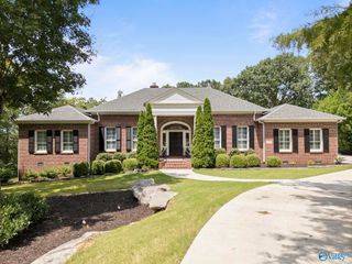 705 Heath Drive, Huntsville, AL 35802