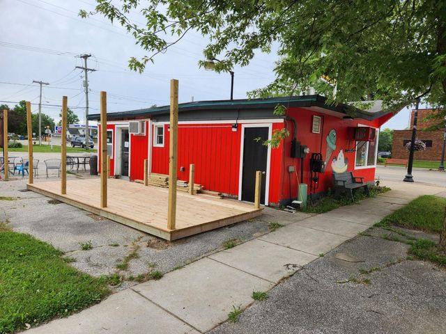 301 S Ross Street, Beaverton, MI 48612