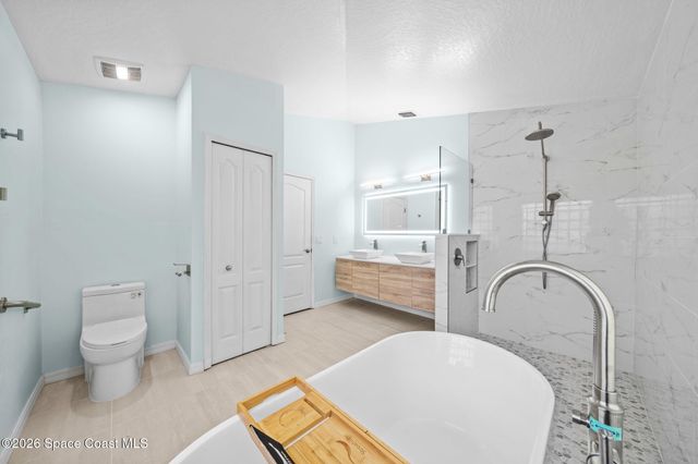 7895 Citrus Creek Drive, Melbourne, FL 32940