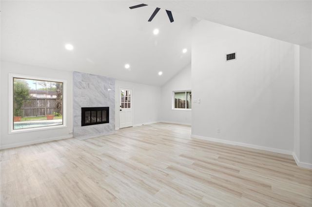 2326 Ashmont Drive, Missouri City, TX 77489