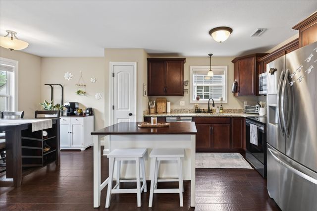 159 Ambridge St, Oak Grove, KY 42262