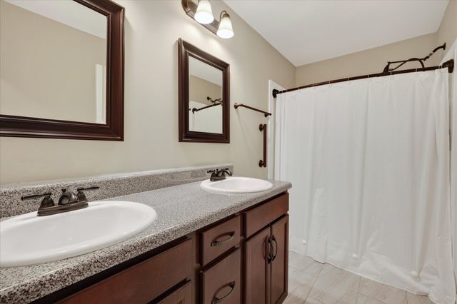 159 Ambridge St, Oak Grove, KY 42262