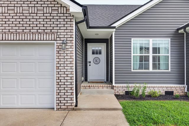 159 Ambridge St, Oak Grove, KY 42262