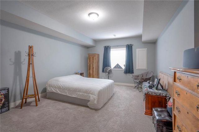 16790 S Cheshire Street 120, Olathe, KS 66062