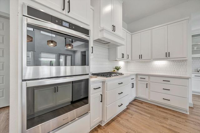 98 Dorado Drive, Friendswood, TX 77546