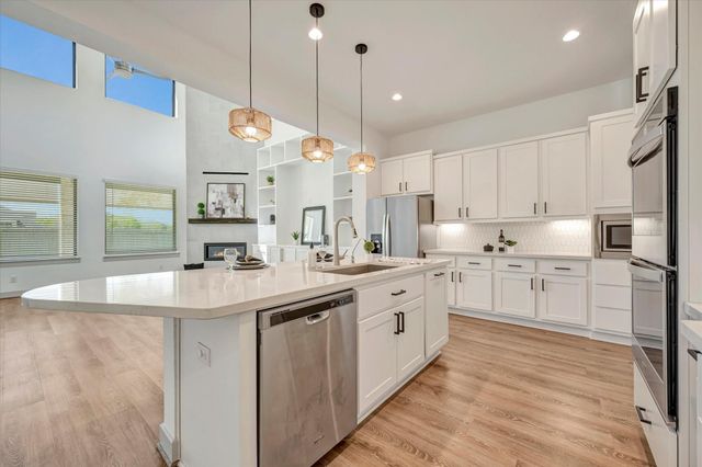 98 Dorado Drive, Friendswood, TX 77546