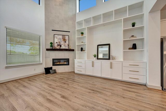 98 Dorado Drive, Friendswood, TX 77546